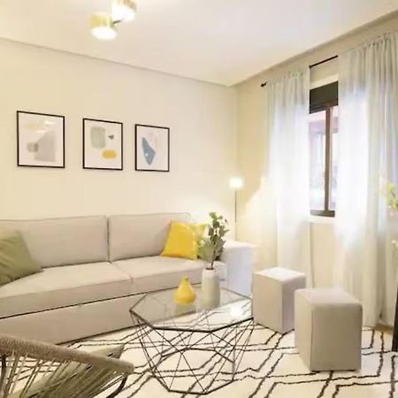 Guestready - Un Moderno Apartamento A Un Paso De La Plaza Mayor Madrid Buitenkant foto